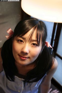 一根手指就抖成这样了